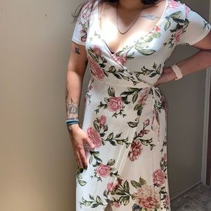 “Popular basics” floral Maxi dress